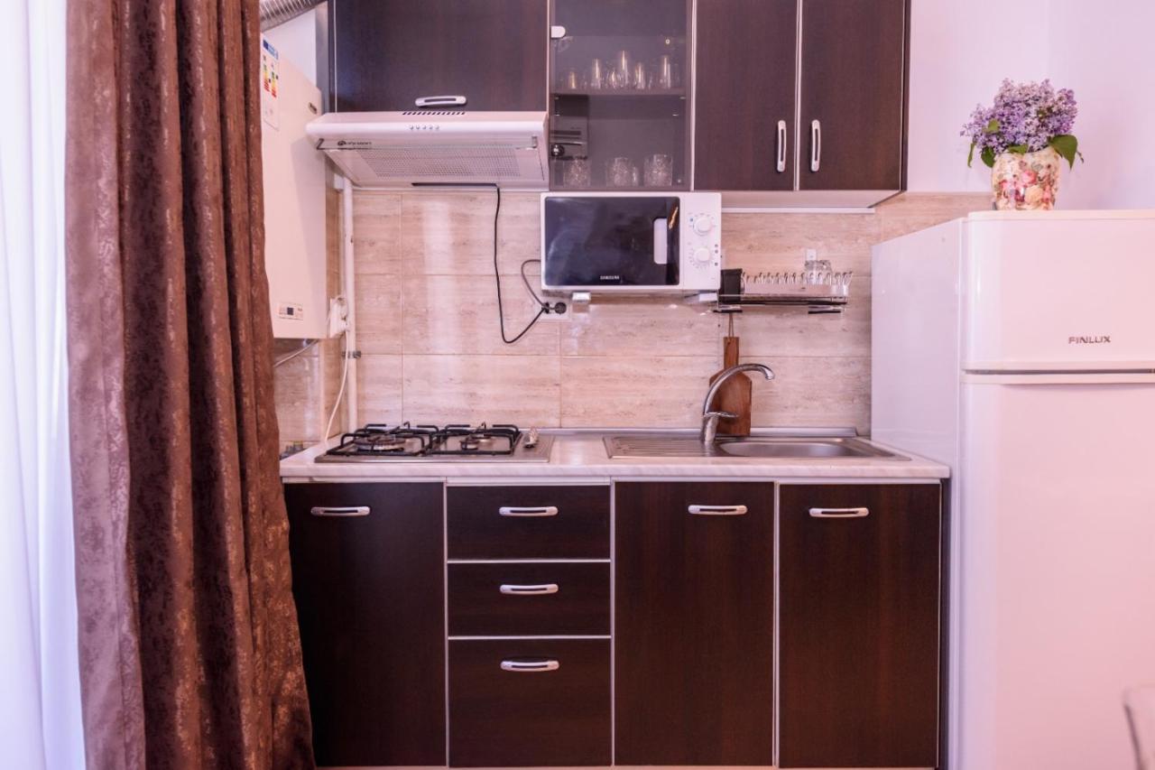 Theo Summerland Seaview Mamaia Exterior photo